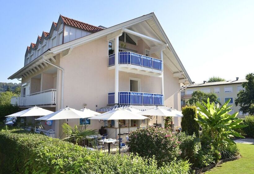 هتل Happy Lake By Thomas Strugger