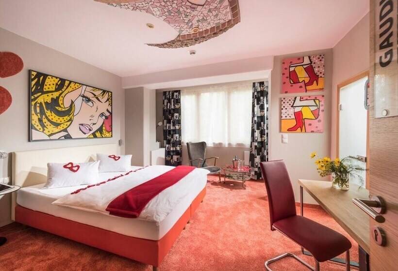 酒店 Malerwinkl Restaurant + Kunst