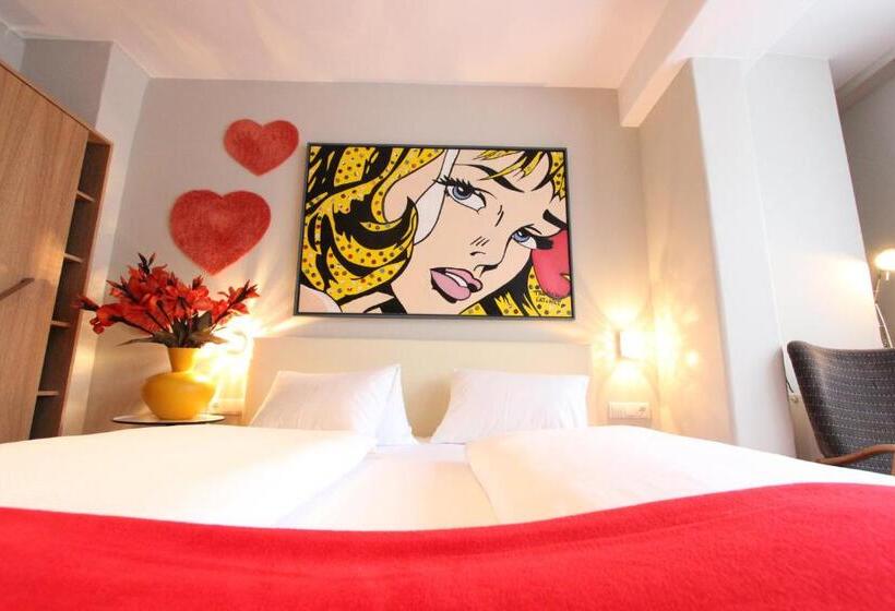 酒店 Malerwinkl Restaurant + Kunst