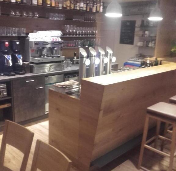 ホテル Pension Sunnseitn   Gasthof   Café   Weinkeller