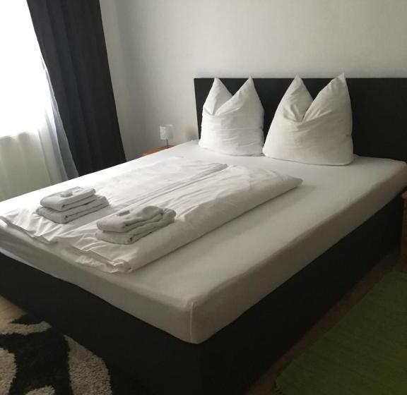 ホテル Pension Sunnseitn   Gasthof   Café   Weinkeller