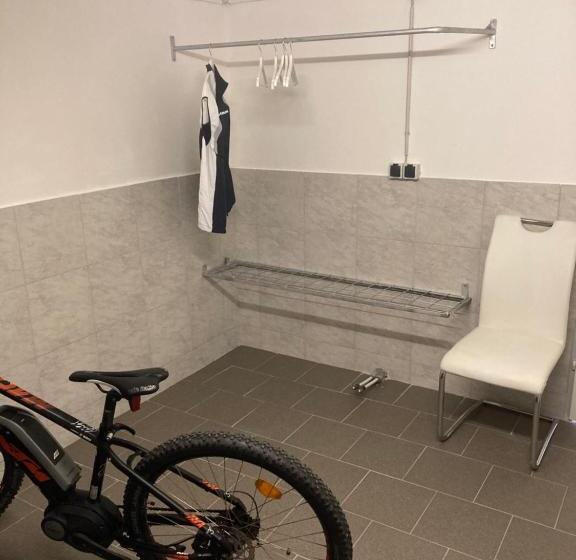 ホテル Pension Sunnseitn   Gasthof   Café   Weinkeller