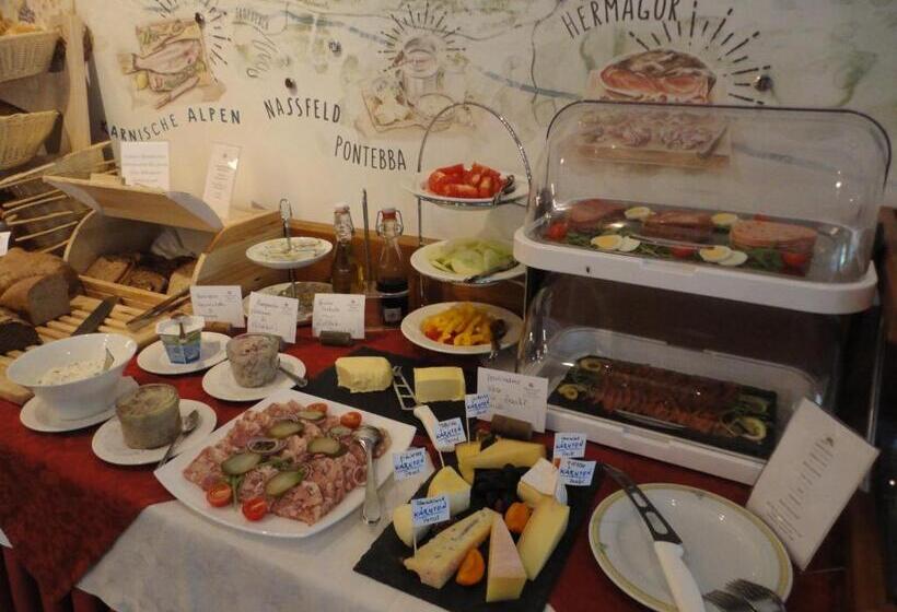 هتل Schloss Lerchenhof