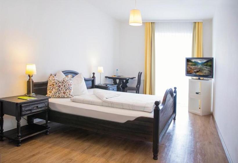 فندق Schnaitl Braugasthof  Garni B&b