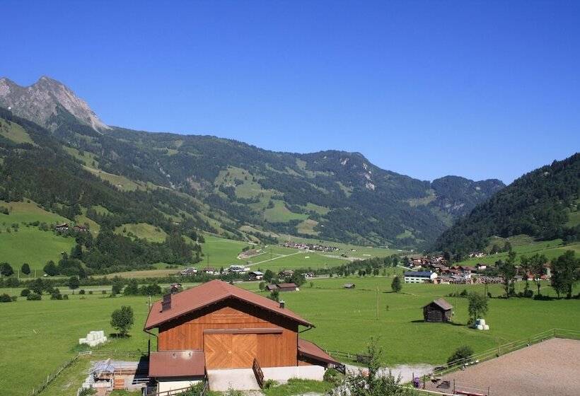 هتل Tobhartbauer