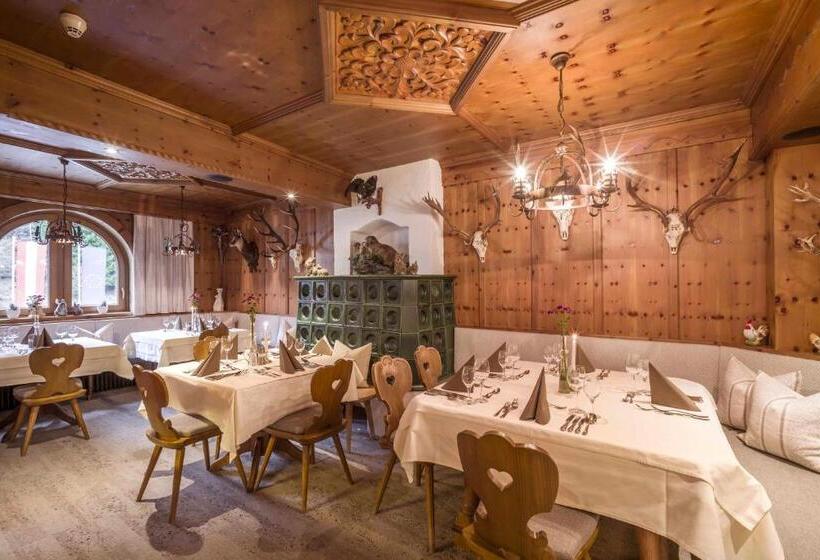 هتل Waldfriede   Der Logenplatz Im Zillertal