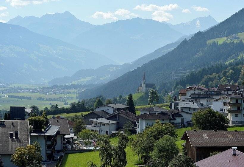 هتل Waldfriede   Der Logenplatz Im Zillertal