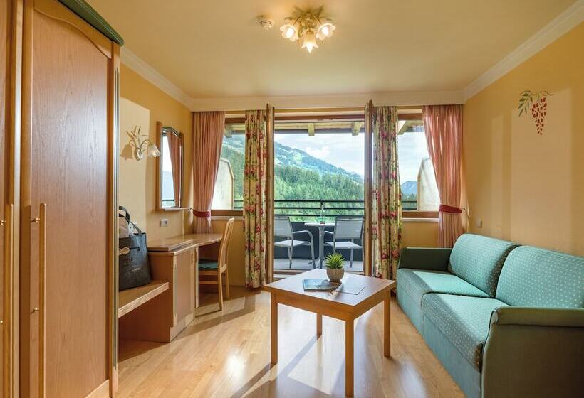 هتل Waldfriede   Der Logenplatz Im Zillertal