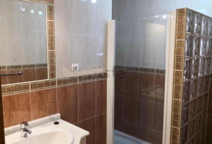 هاستل Kaktus Surf House