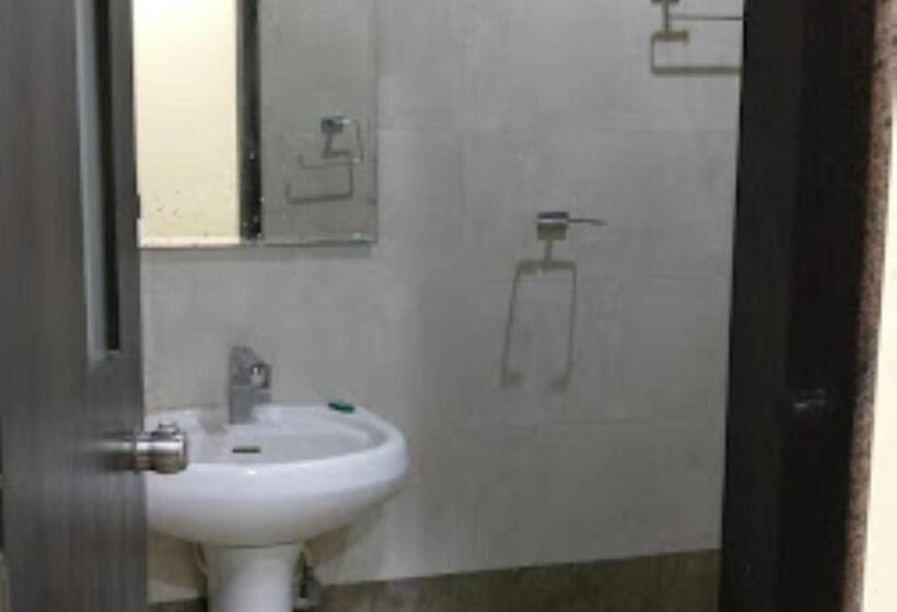 Отель Diamond Devgad