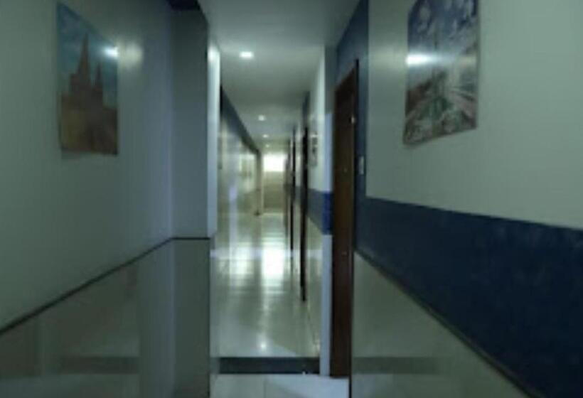 Отель Kewal Inn Jalgaon