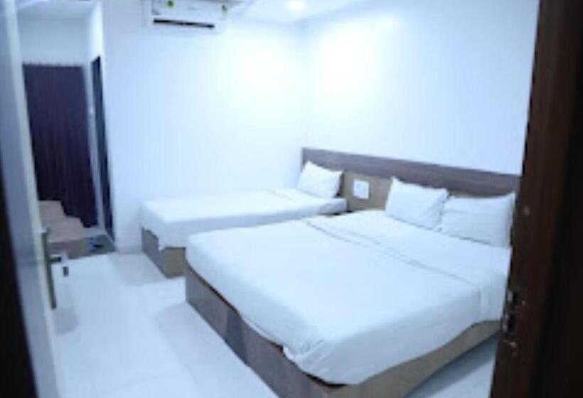 Отель Kewal Inn Jalgaon