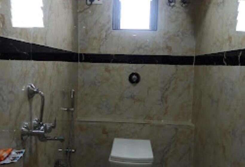 فندق New Delhi Jalgaon