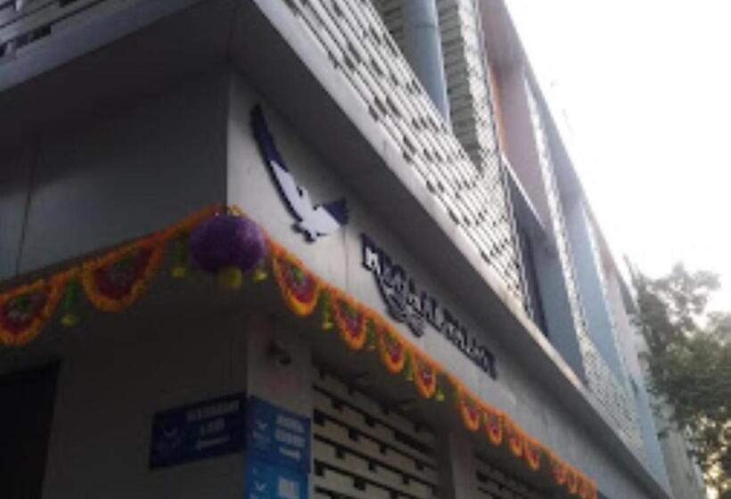 ホテル New Regal Palace Jalgaon