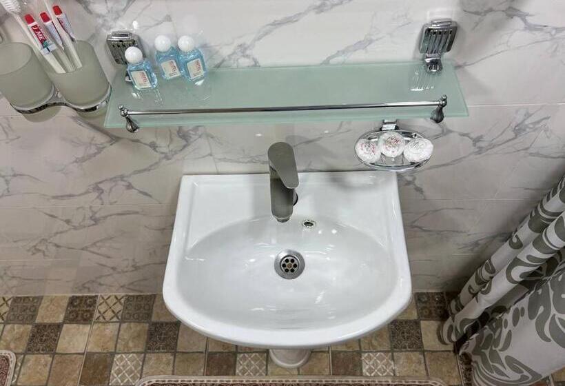 فندق Tapchan Guest House
