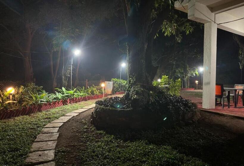 Opulence Boutique Resort, Alibaug