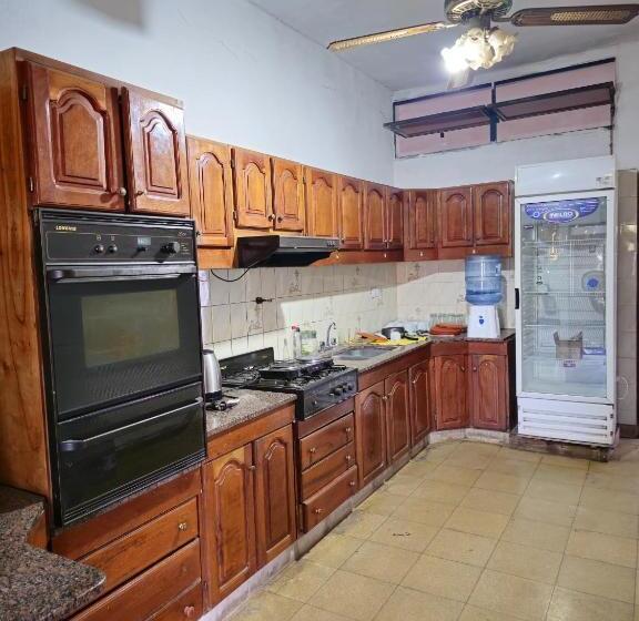 پانسیون Hostal San Antonio