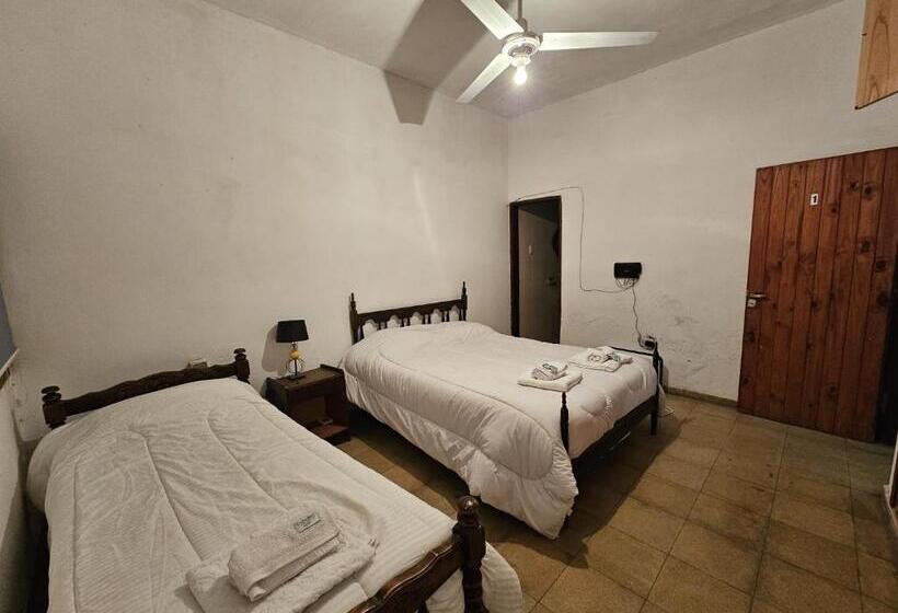 پانسیون Hostal San Antonio