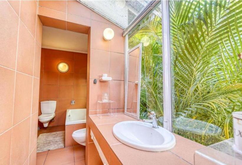 بنسيون Peaceville