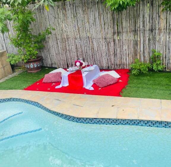 تختخواب و صبحانه Comfort Home Bnb