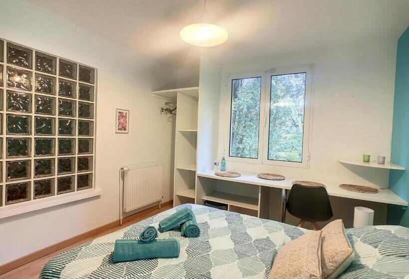 تختخواب و صبحانه Les Goujatoux Chambre Les Eyzies