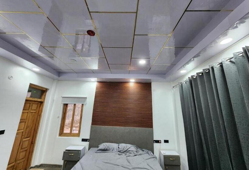 مبيت وإفطار Raithal Jungle Resort