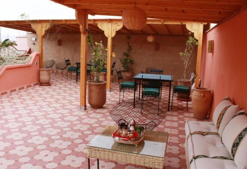 تختخواب و صبحانه Riad Tania Mozaik