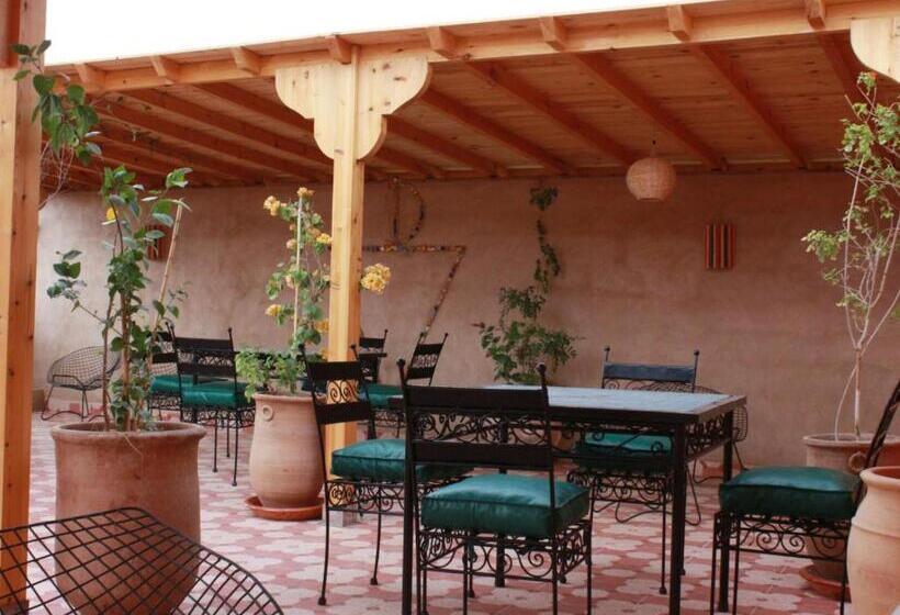 تختخواب و صبحانه Riad Tania Mozaik