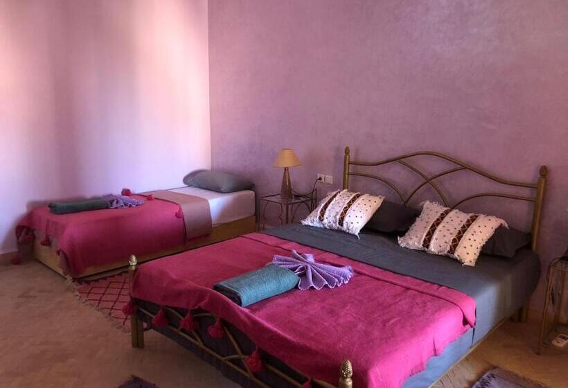 تختخواب و صبحانه Riad Tania Mozaik