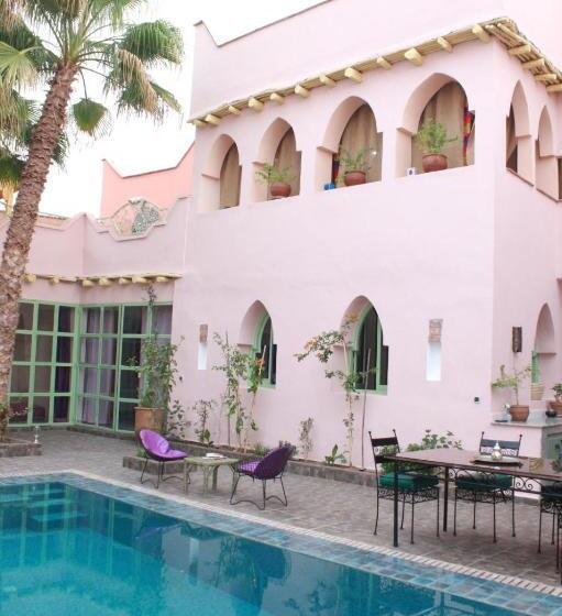 تختخواب و صبحانه Riad Tania Mozaik