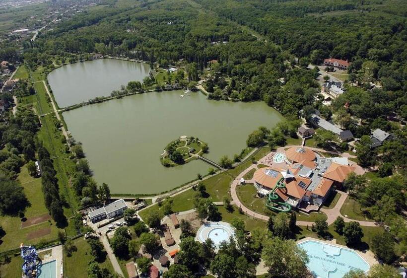 住宿加早餐  Castle Wellness Resort Sóstó