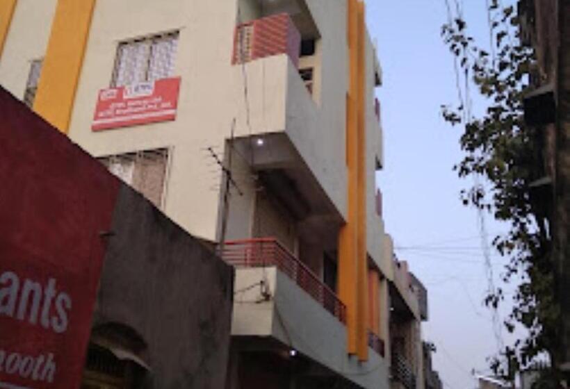 فندق Atithi Satkar Akola