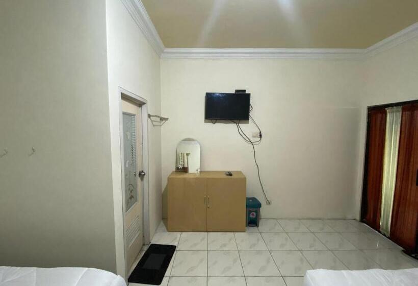 فندق Brilliant Homestay Dieng Redpartner