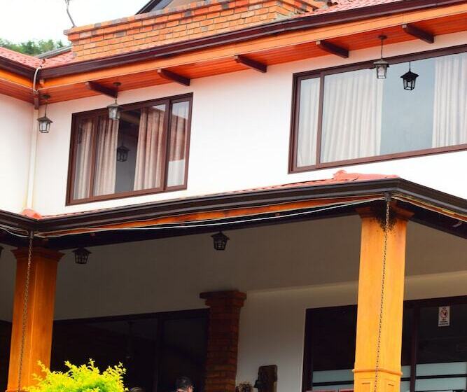 هتل Hosteria Piedra Dura