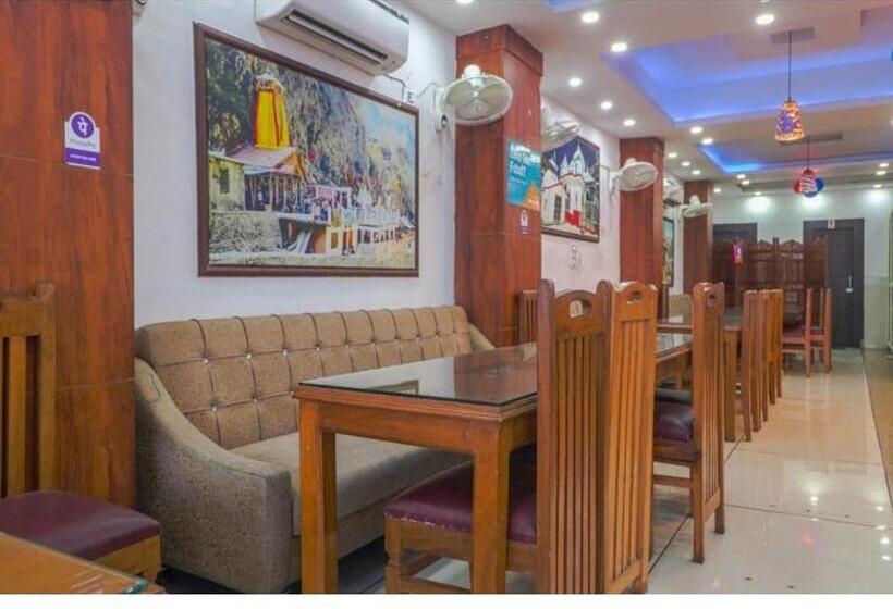 هتل Krishna Food Junction