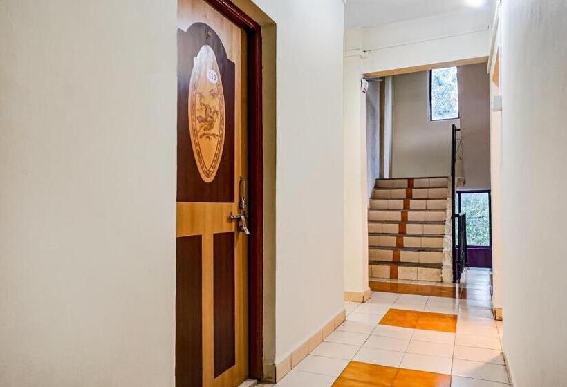 בית מלון כפרי Oyo Sai Lodge