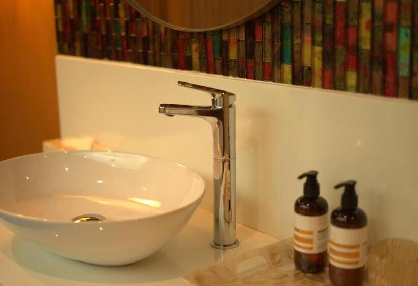 Отель Rudra Sahashrara Bali   Ayurvedic   Health And Wellness Resort