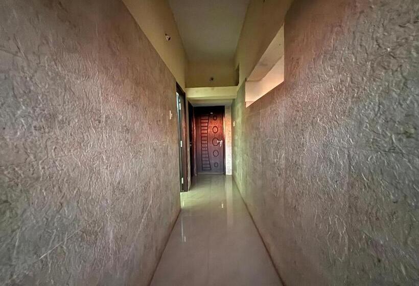 酒店 Staymaker Naik Residency
