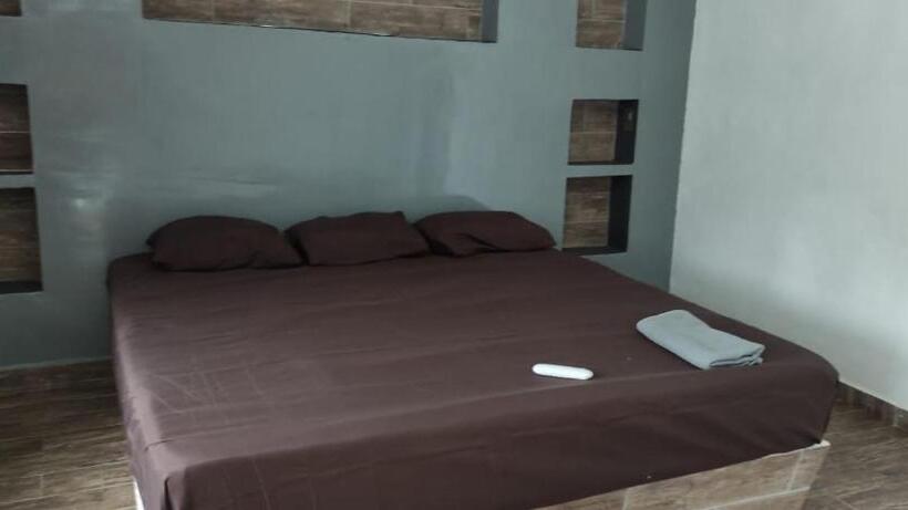 فندق Suites Las Flores