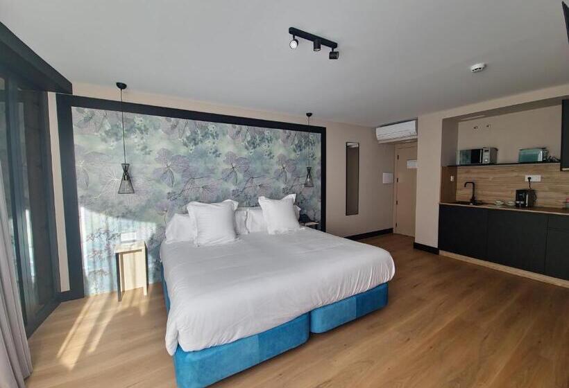 هتل Suites Moma Centro