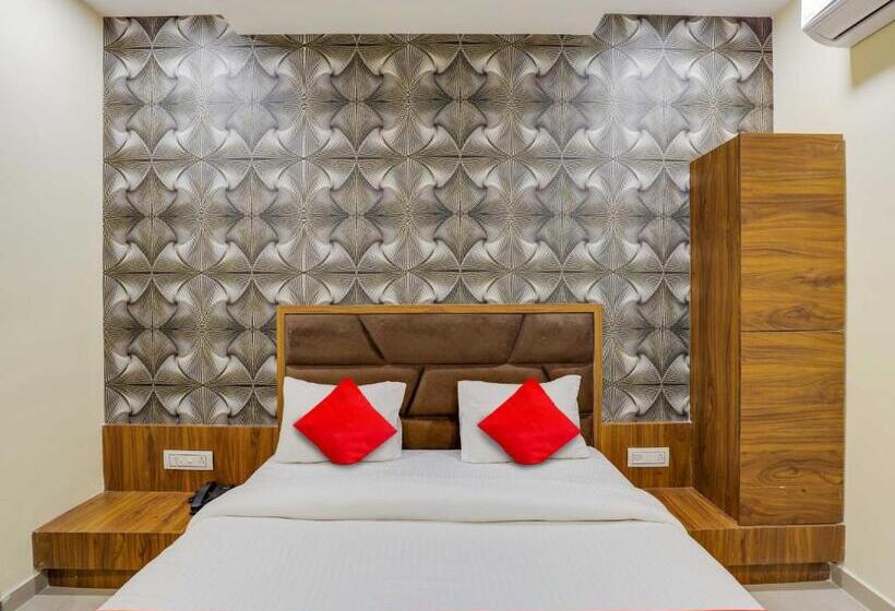 Oyo Hotel Vinayak