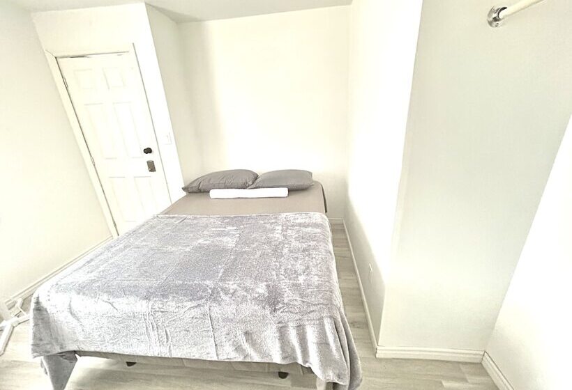 پانسیون Aubin Paradise Housing