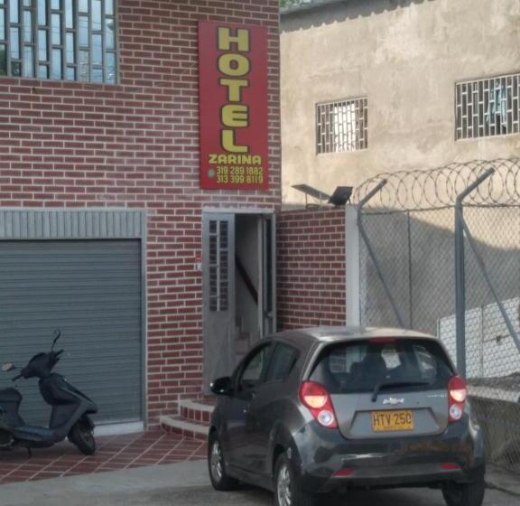 پانسیون Zarina