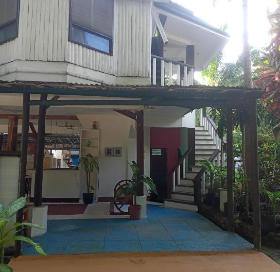 הוסטל Czar S Place