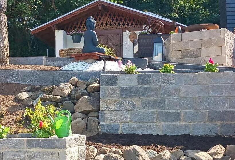 ベッドアンドブレックファースト Breakfast In Bed