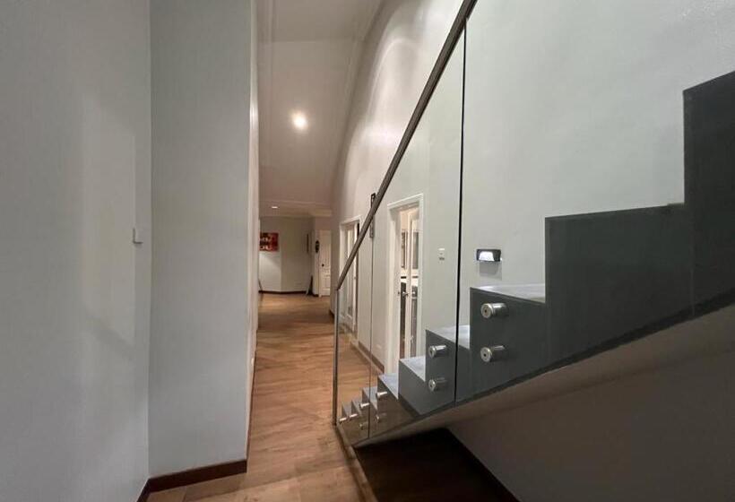 مبيت وإفطار Cozy Hill Gardens