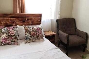 تختخواب و صبحانه Dream Day Cottages