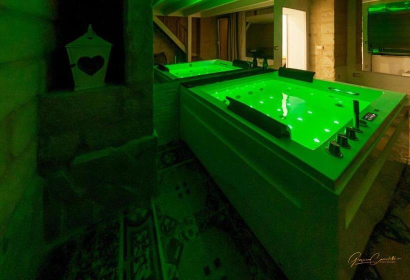 ベッドアンドブレックファースト Victoria Luxury Suite