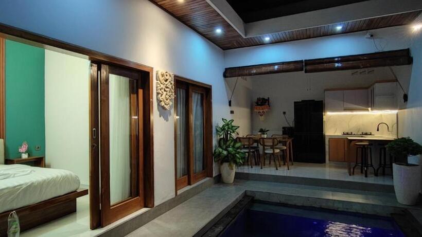 تختخواب و صبحانه Villa Panda