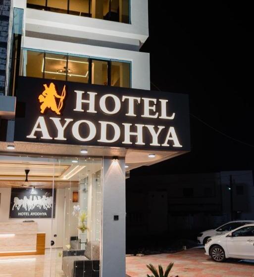Отель Ayodhya
